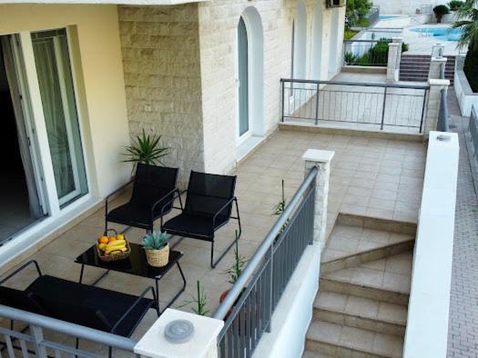 J&M Apartment Kotor Exterior photo